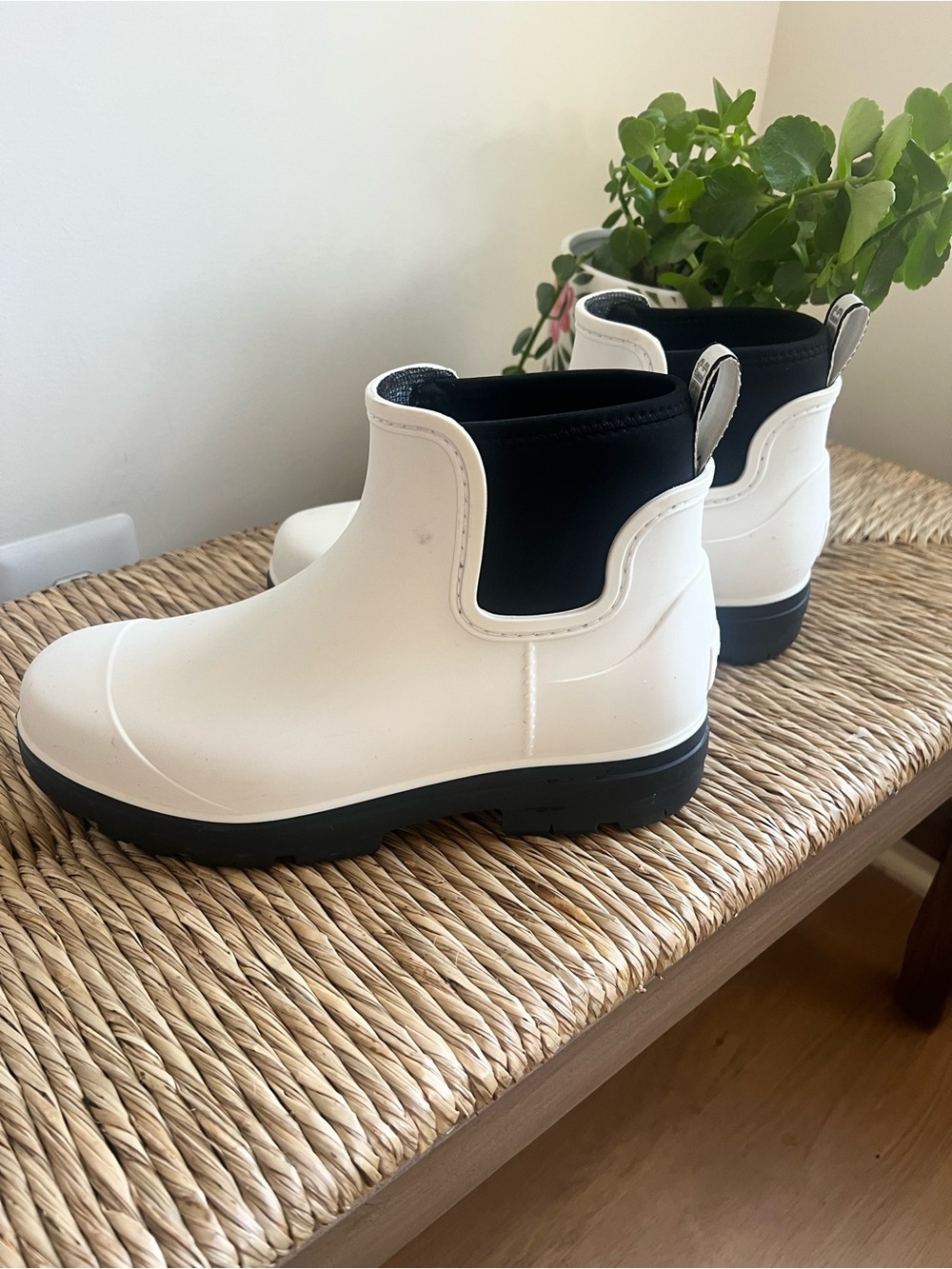 Uggs White Chelsea Rain Ankle Boots with Black Trim. No Size Tag See Photos